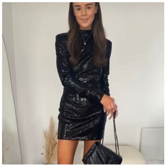 ZARA BLOGGER FAVORITE SHOULDER PAD DRAPED DRESS BLACK - Picture 4 of 15